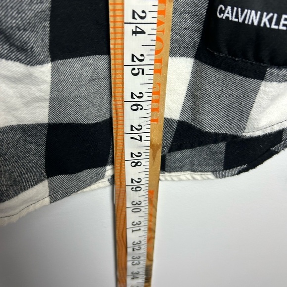 Calvin Klein Jeans Shirt Blouse M Button Up Plaid Flannel Casual Cottage cozy - Picture 13 of 14
